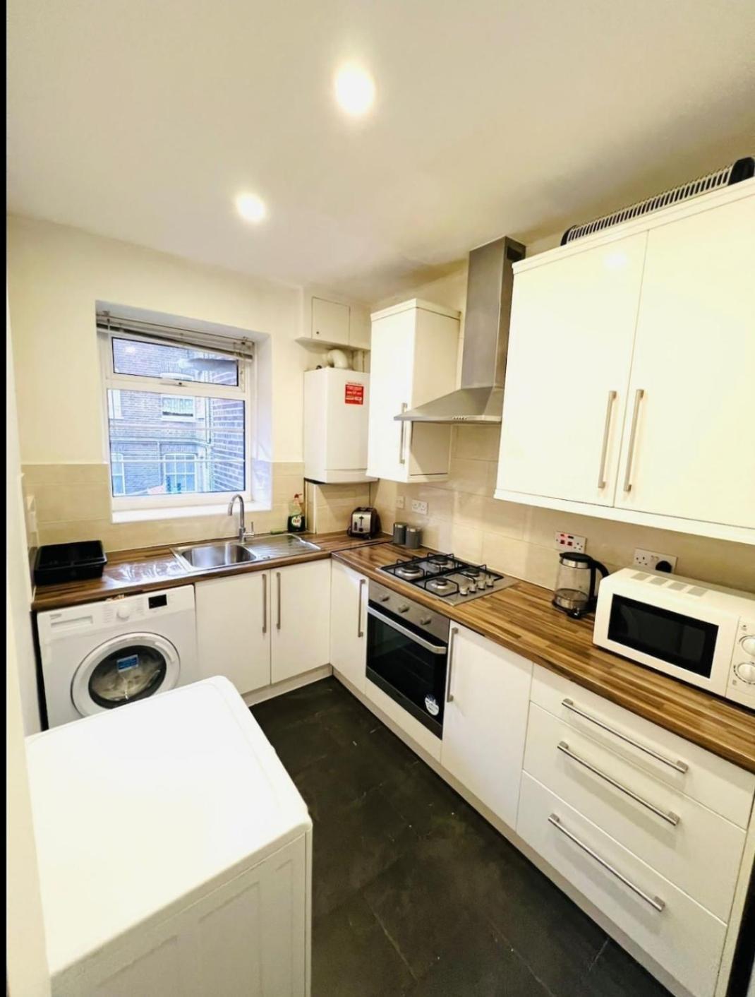 Апартаменти Tower Bridge Family Flats Лондон Екстер'єр фото